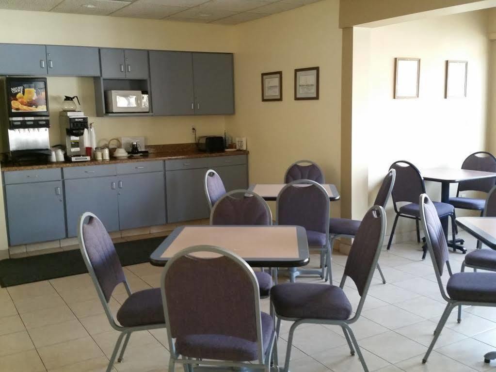 Budget Host Inn Сандъски Екстериор снимка